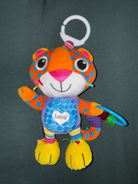 Lamaze clip & go purring percival
